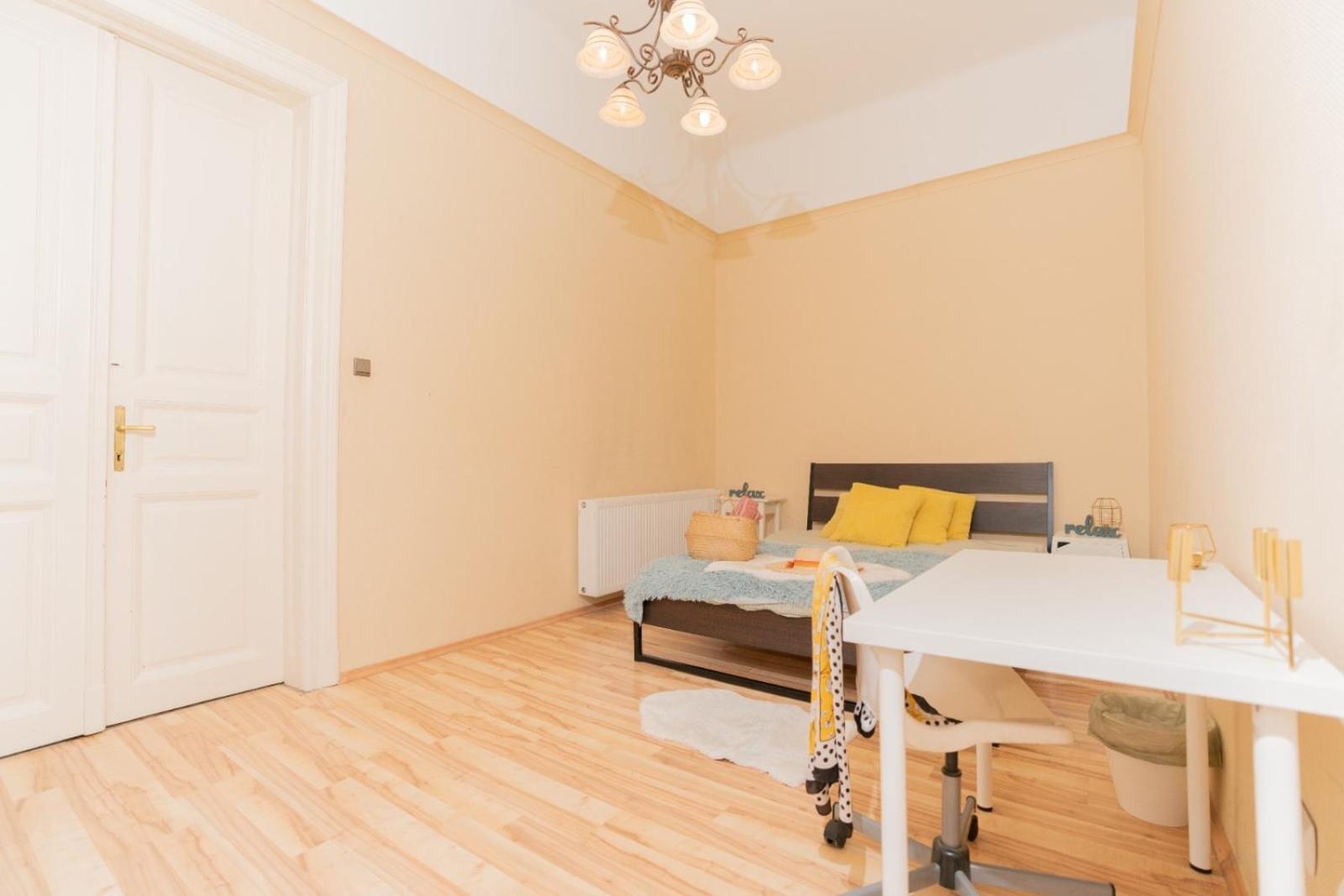 5-room In The Heart Of The Center Near The Synagogue Apartment *