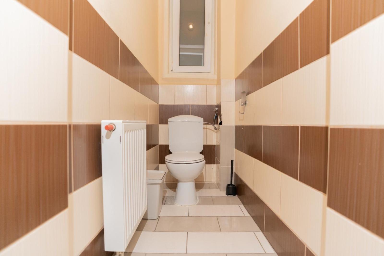 5-room In The Heart Of The Center Near The Synagogue Apartment Budapest