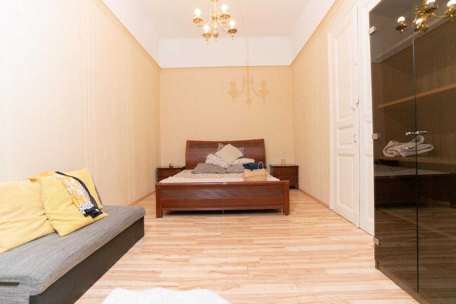 5-room In The Heart Of The Center Near The Synagogue